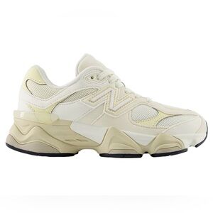 New Balance Beige and Cream 9060 Sea Salt Linen Women’s size 4